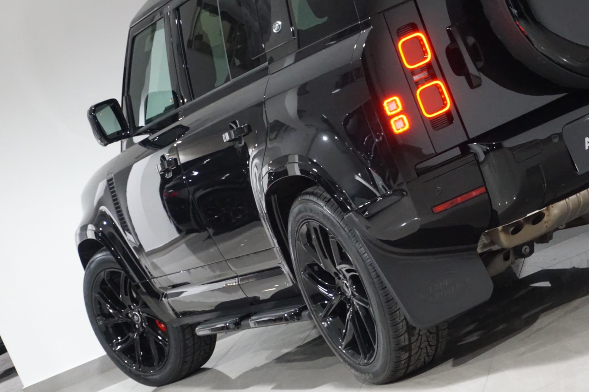 Land Rover Defender 110 3.0 D250 MHEV XS Edition Auto 4WD Euro 6 (s/s) 5dr